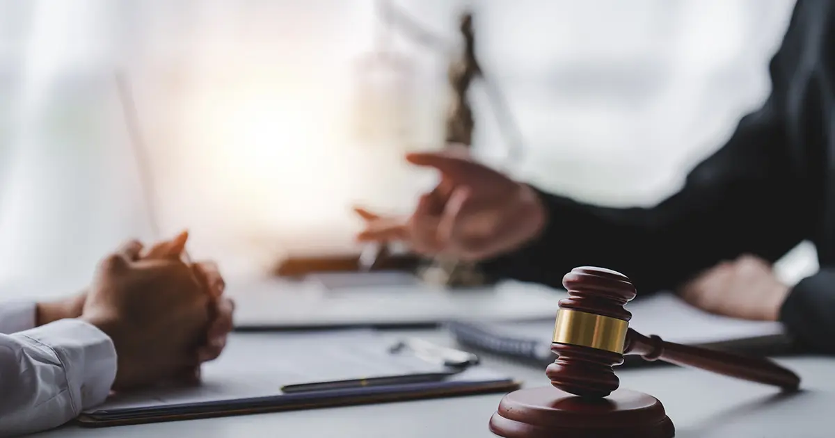 بهترین وکیل دیوان عدالت اداری در تهران