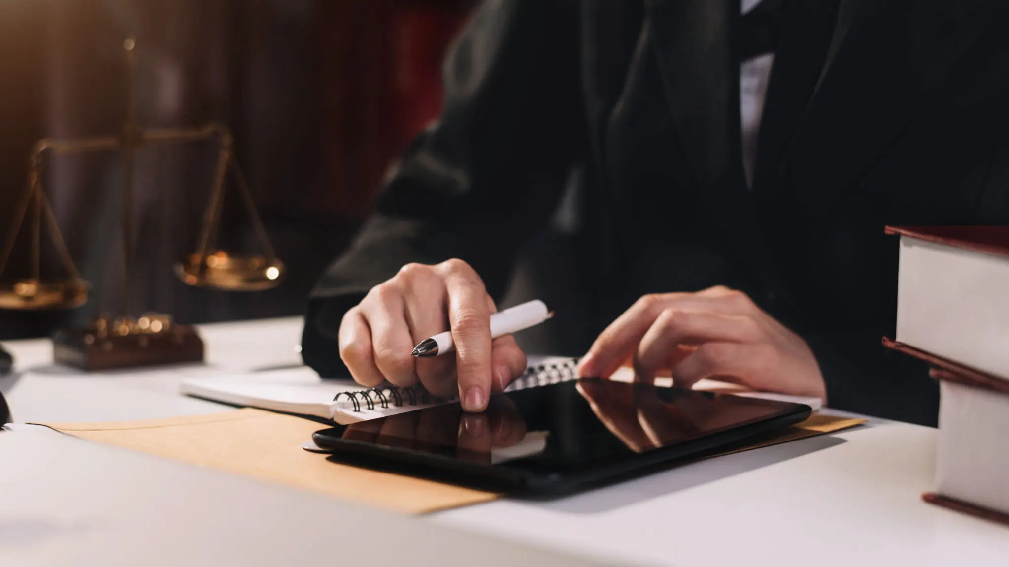 وکیل دعاوی بانکی