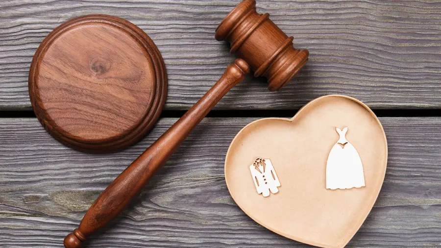 مشاوره وکیل خانواده تلفنی رایگان 24 ساعته