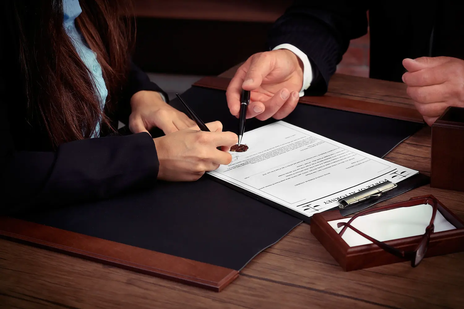 وکیل قرارداد 
