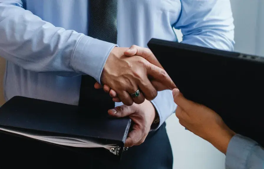 وکیل قرارداد 