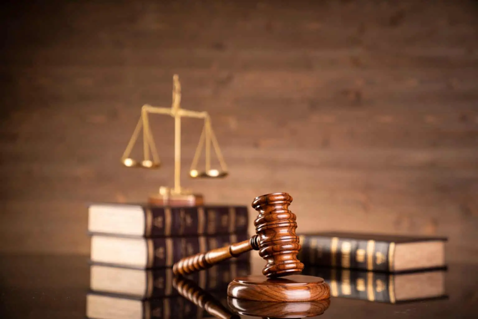 وکیل دیوان عدالت اداری