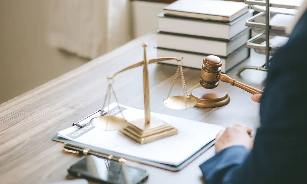 وکیل اداره کار 